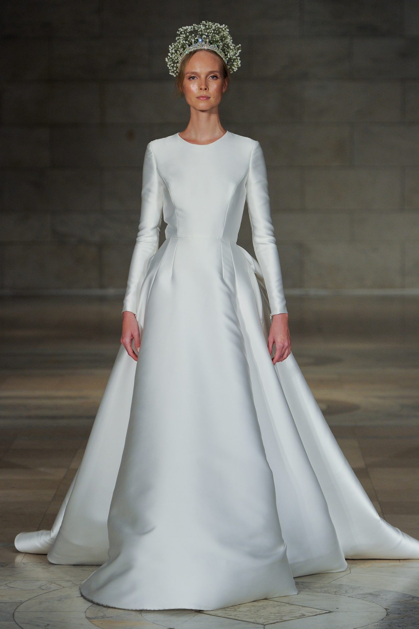 100-09489 / REEM ACRA(リーム・アクラ)