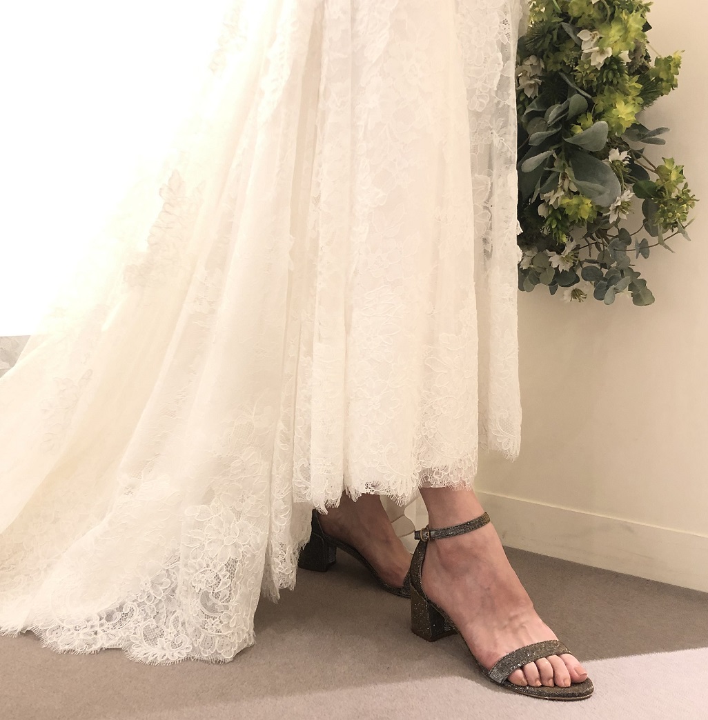 STUART WEITZMANのブロックヒールサンダル
