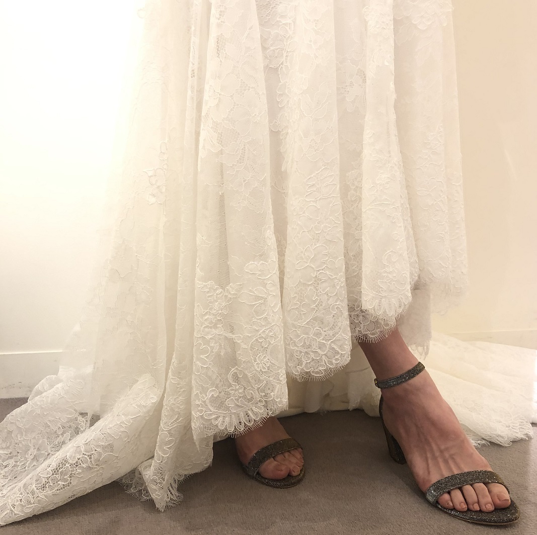 STUART WEITZMANのブロックヒールサンダル