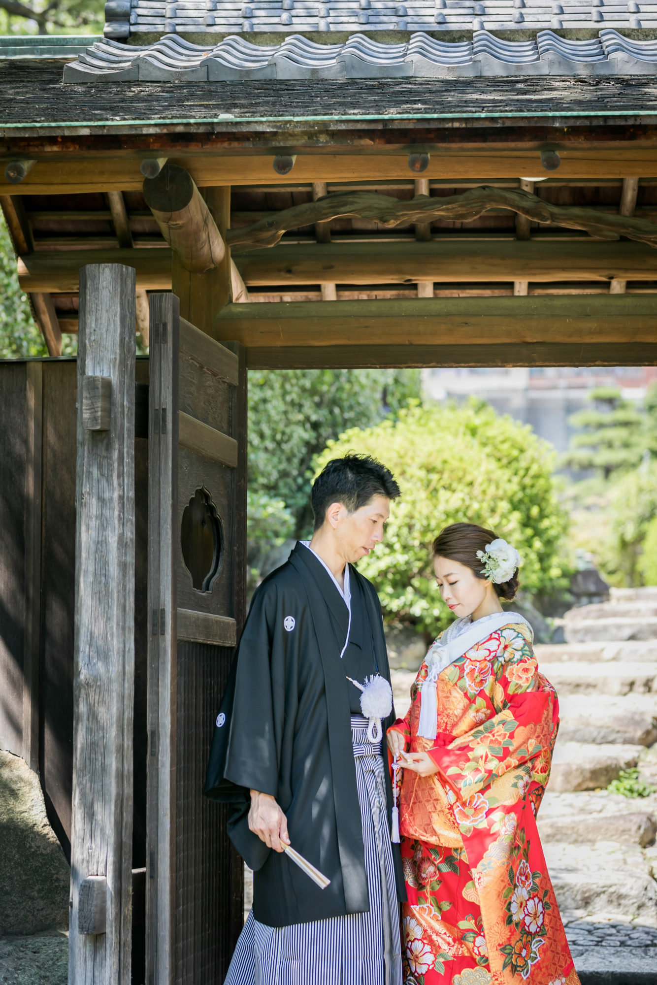 神戸にある日本庭園が広がる相楽園での色打掛をお召しになられた前撮り