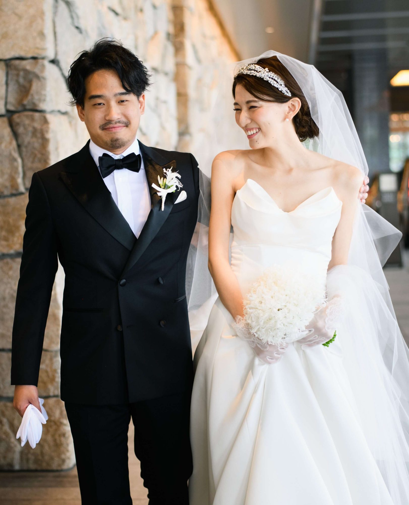 パレスホテル東京の結婚式で人気のモニーク・ルイリエのウェディングドレス