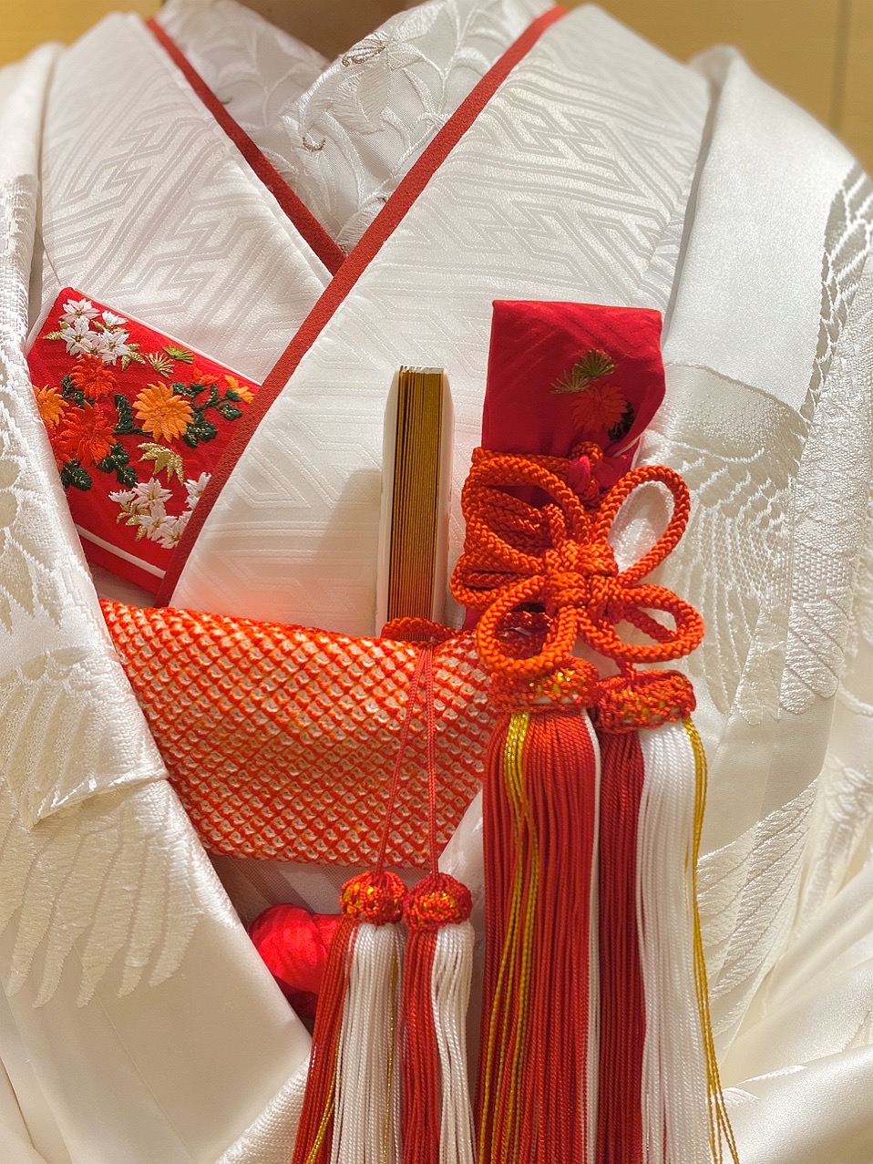 白無垢で過ごす京都和婚におすすめの赤色を使ったコーディネート