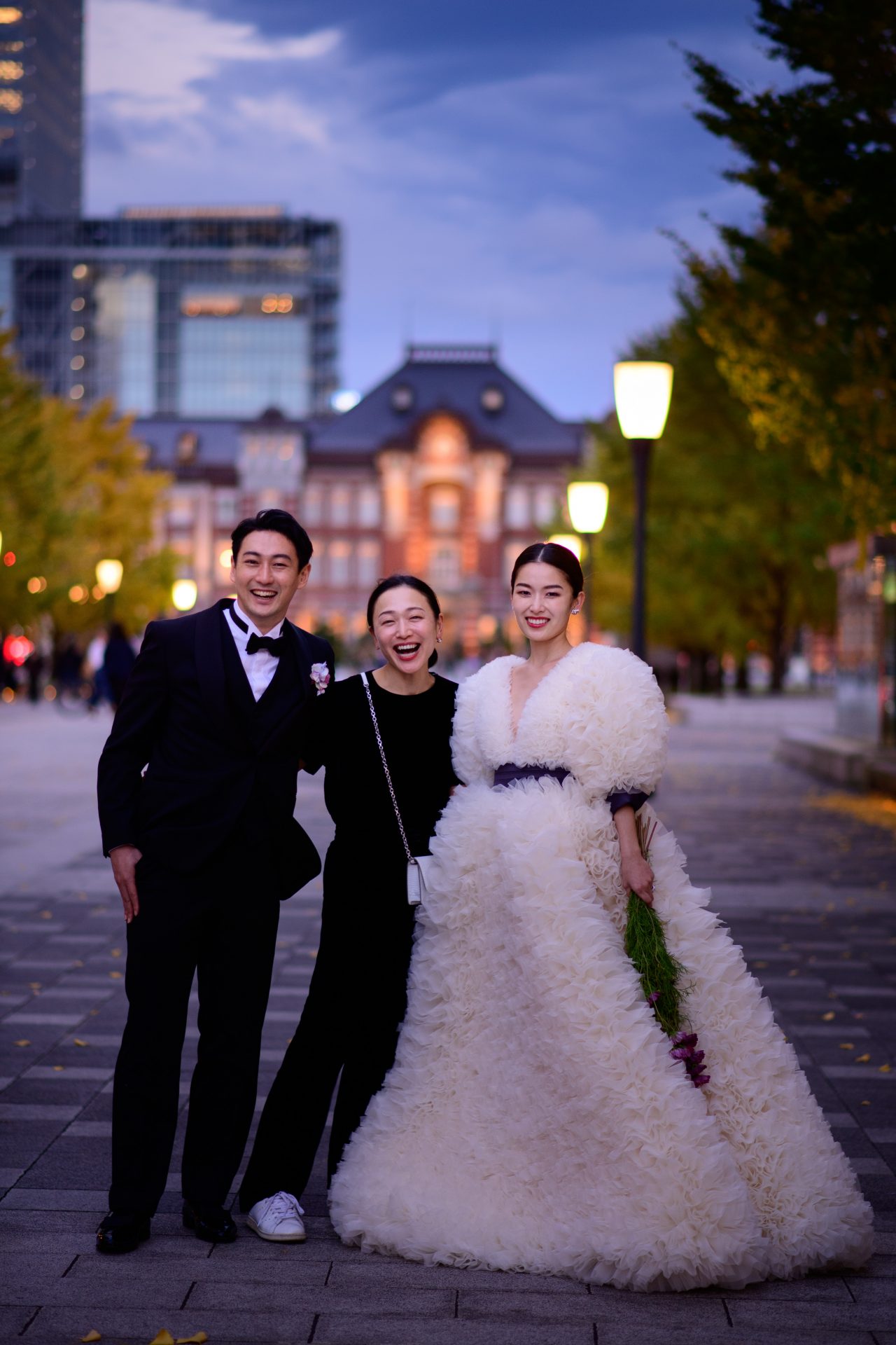 黒沢祐子さんプロデュースのトモコイズミフォートリートメゾンのウェディングドレスを身に纏った花嫁様の前撮りレポートのご紹介。