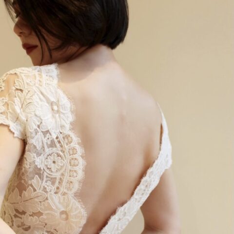 THE TREAT DRESSING 京都店でお取り扱いをしているOscar de la Renataのドレスはバックスタイルが魅力的な一着