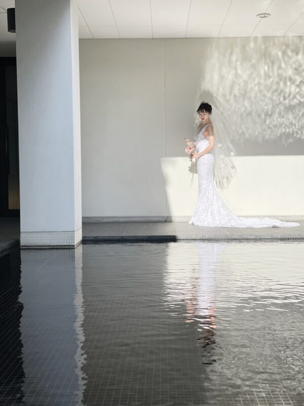 THE TREAT DRESSING (ザトリートドレッシング)神戸店にて取り扱っている新作のマーメイドラインのウェディングドレスのご紹介