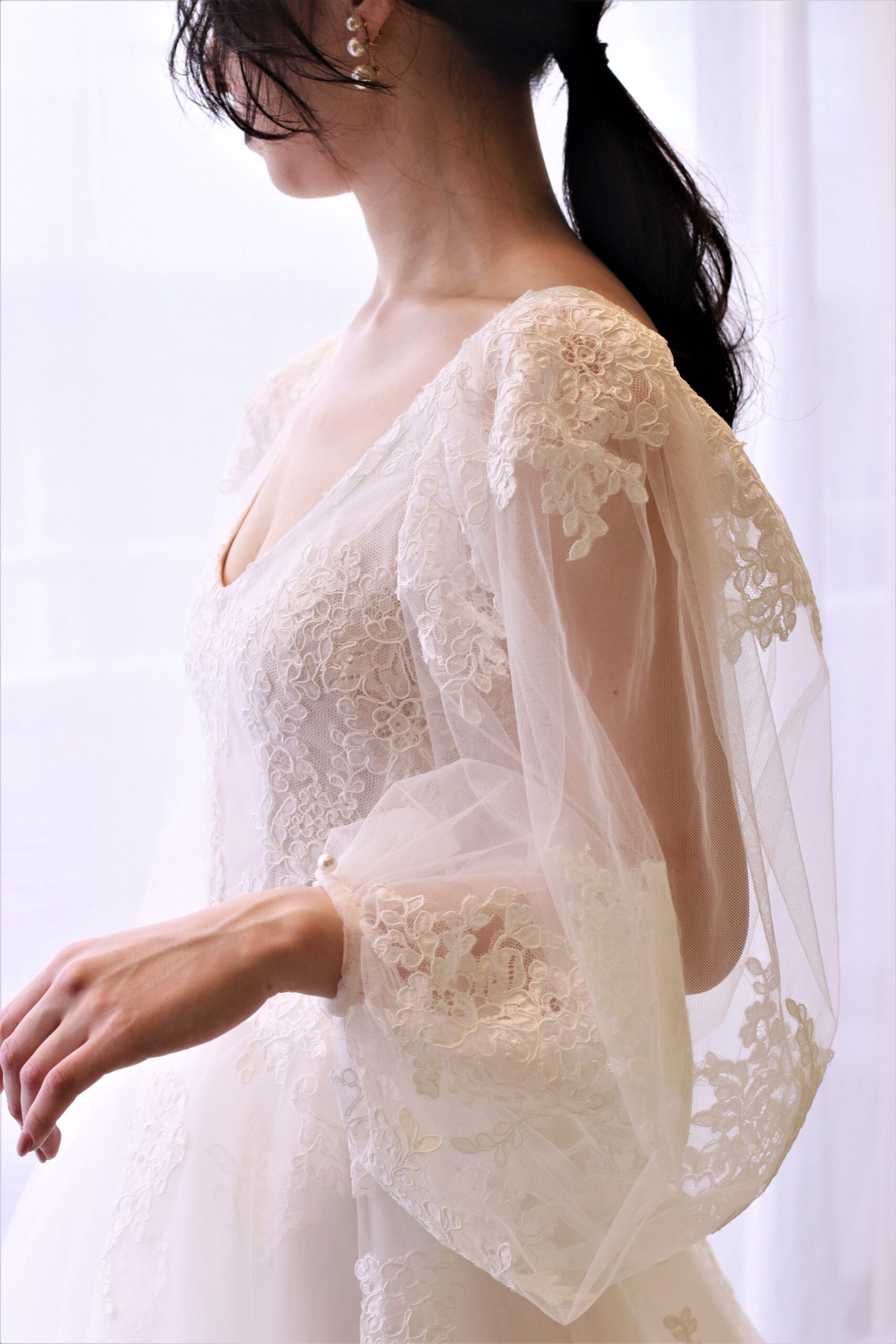 大政絢さん着用ウェディングドレスのご紹介〜アディション店限定