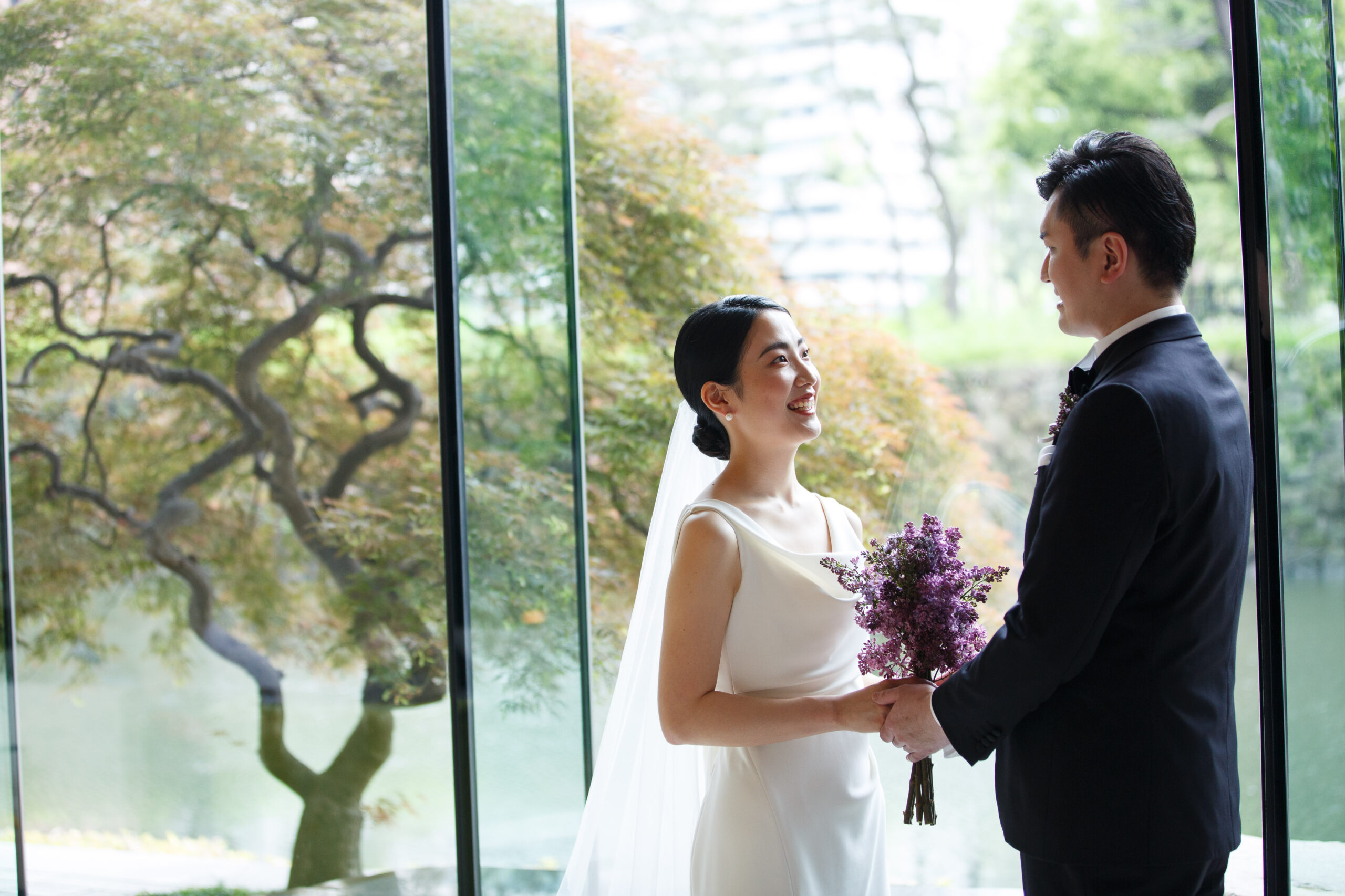 ザトリートドレッシングアディション店の提携会場パレスホテル東京で行われたお二人らしさをたっぷりと詰め込んだ結婚式のご紹介。