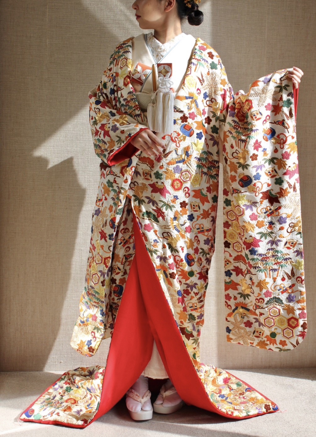 ザトリートドレッシング京都店がご提案する京都の花嫁に向けた色打掛のコーディネート