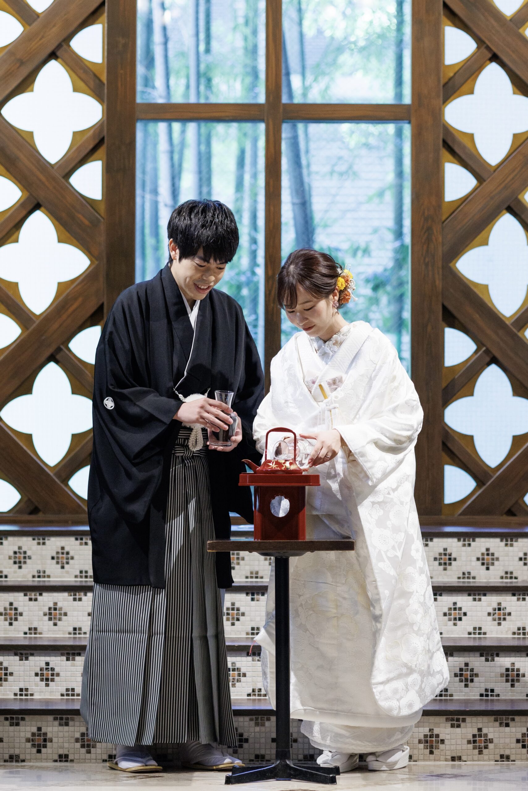 人気の結婚式場、フォーチュンガーデン京都のチャペルで叶える和装人前式で行う水合わせの儀
