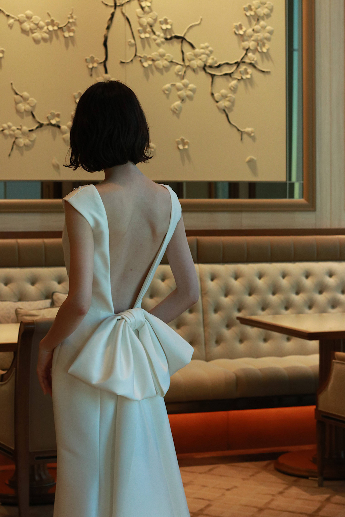 フォーシーズンズホテル東京大手町で上品でエレガントな雰囲気を叶えるTREATで人気のクラシカルなマーメイドラインのウェディングドレス