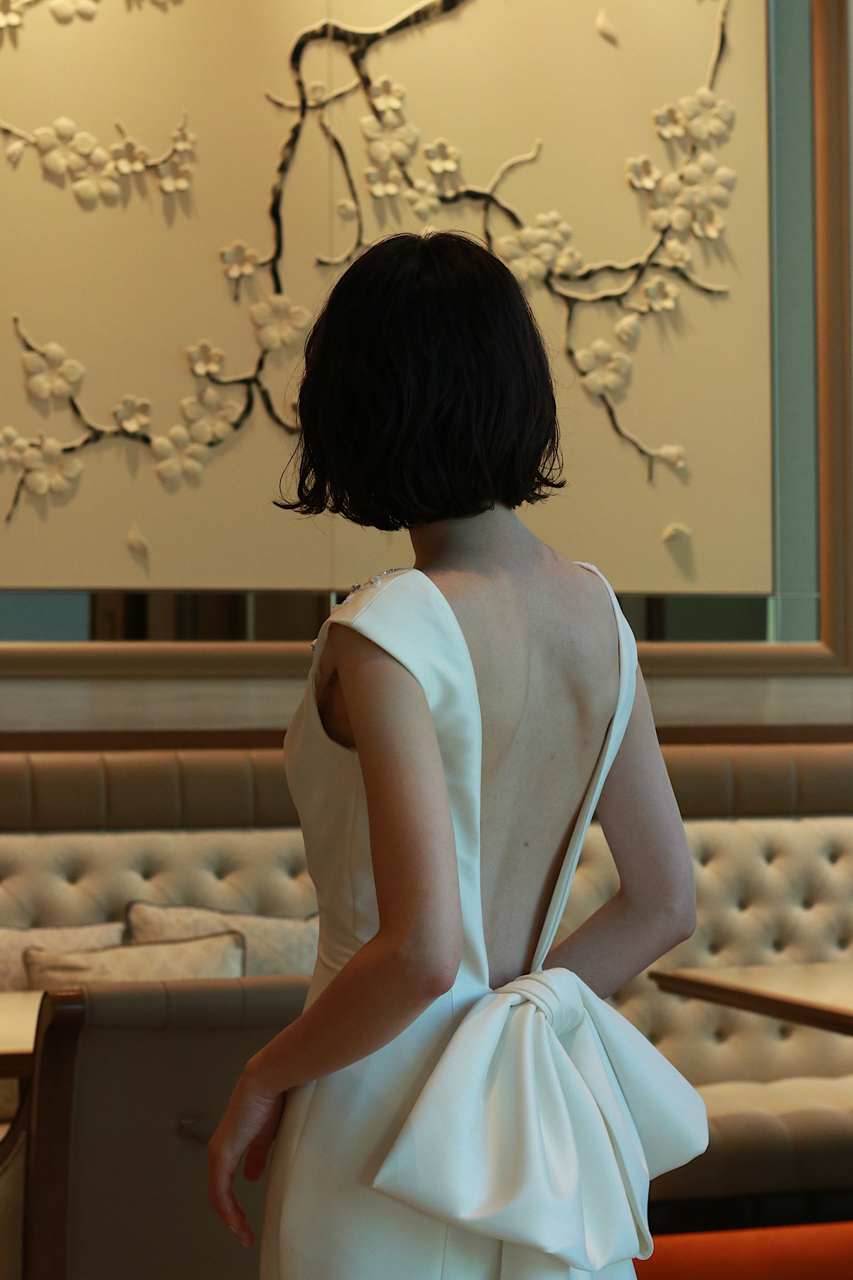 フォーシーズンズホテル東京大手町のラグジュアリーな雰囲気には、東京のドレスショップで人気のザトリートドレッシングのマーメイドラインのウェディングドレスおすすめです