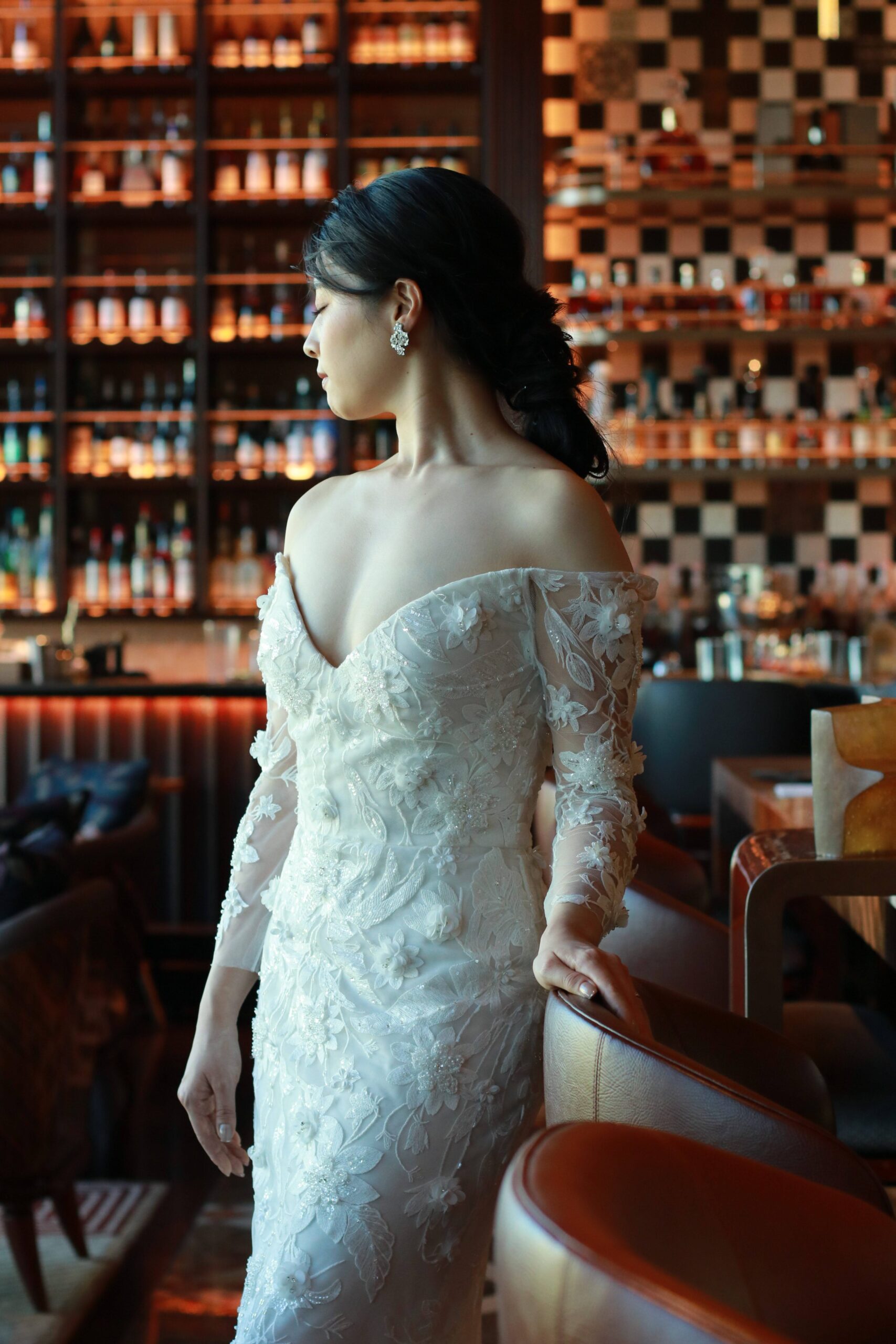 ザトリートドレッシングの新提携会場フォーシーズンズホテル東京大手町でリームアクラの総レースのビジューの刺繍が美しいロングスリーブのマーメイドラインのウェディングドレスのご紹介
