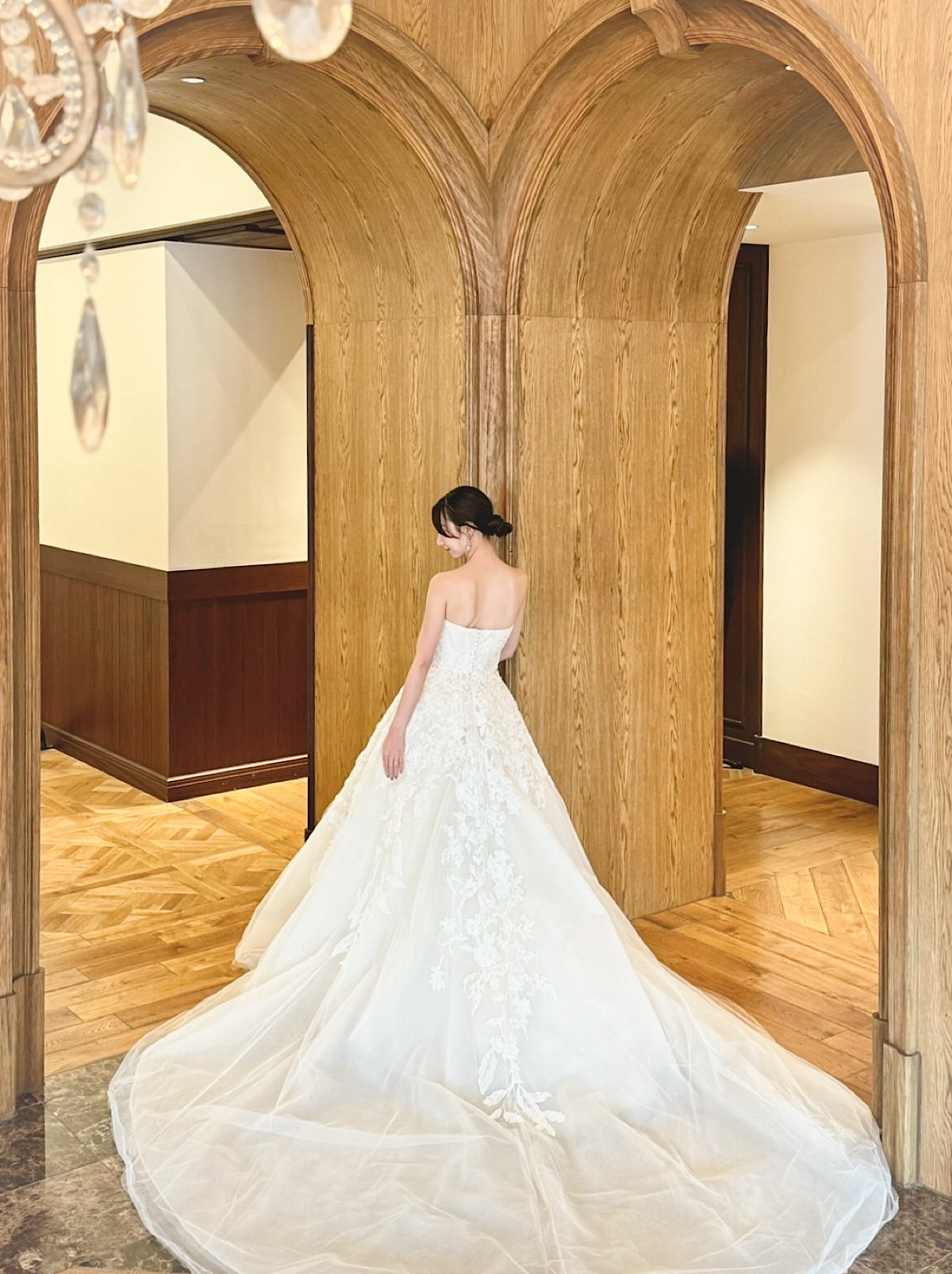 ザトリートドレッシング名古屋店がおすすめする東海エリアの花嫁におすすめのラグジュアリーなプリンセスラインのウェディングドレス