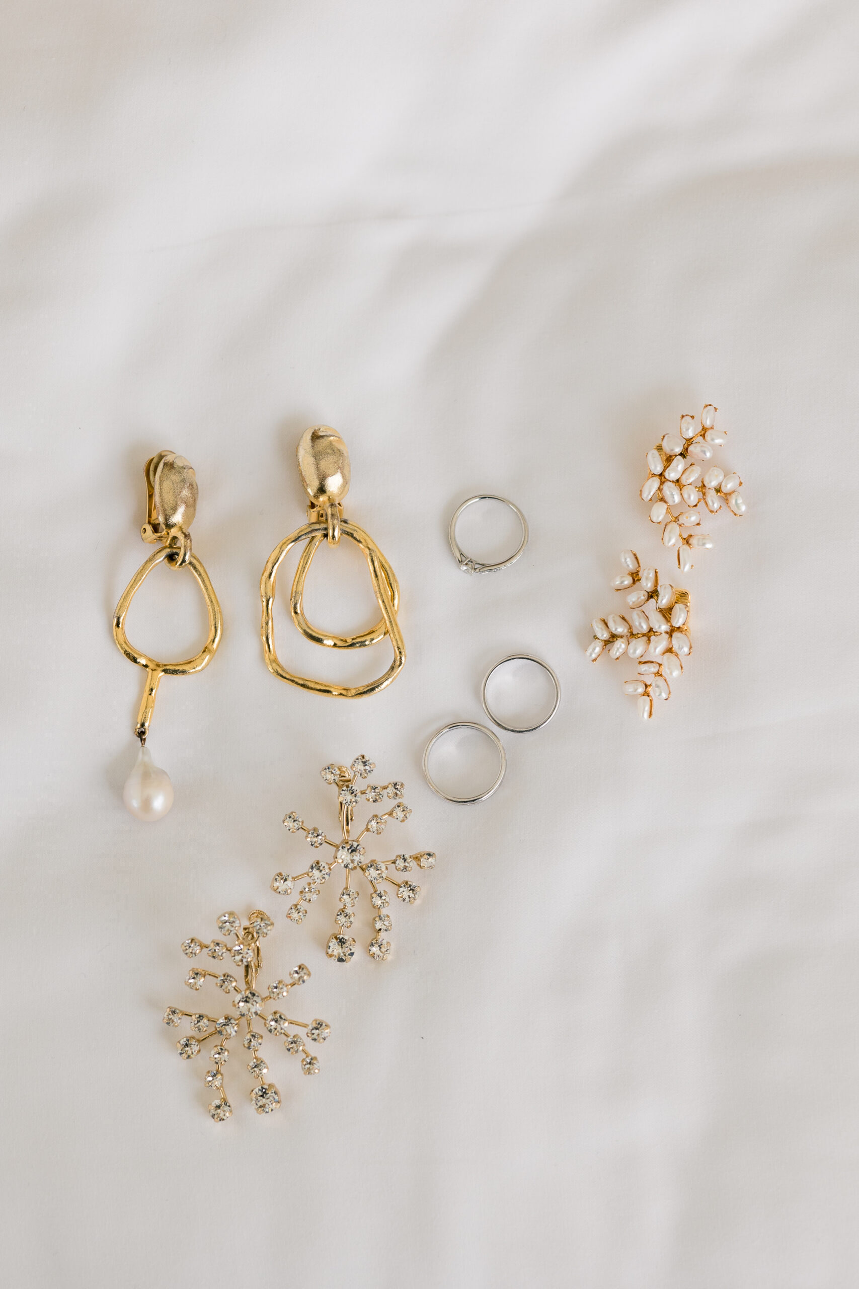 トリートドレッシングがお取り扱いするラグジュアリーで華やかな、お洒落なアクセサリー。