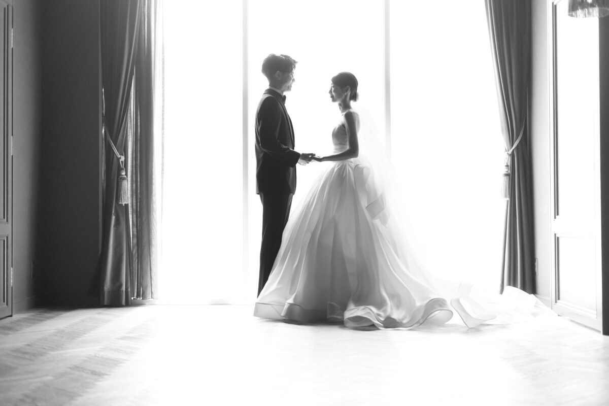 プリンセスラインを堪能するシルエットショット