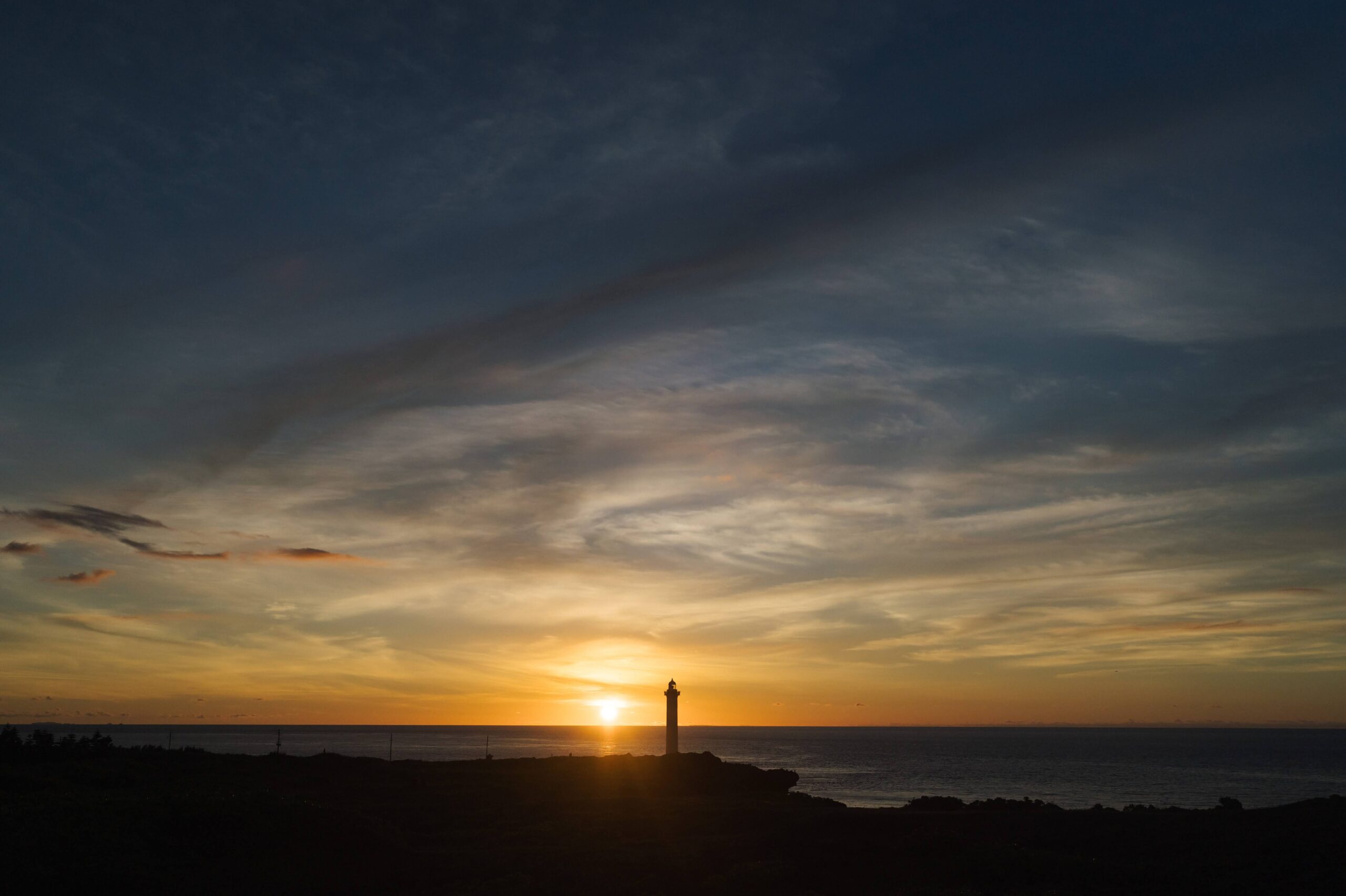 残波岬のサンセットを撮影したトリートドレッシング沖縄のフォトプラン