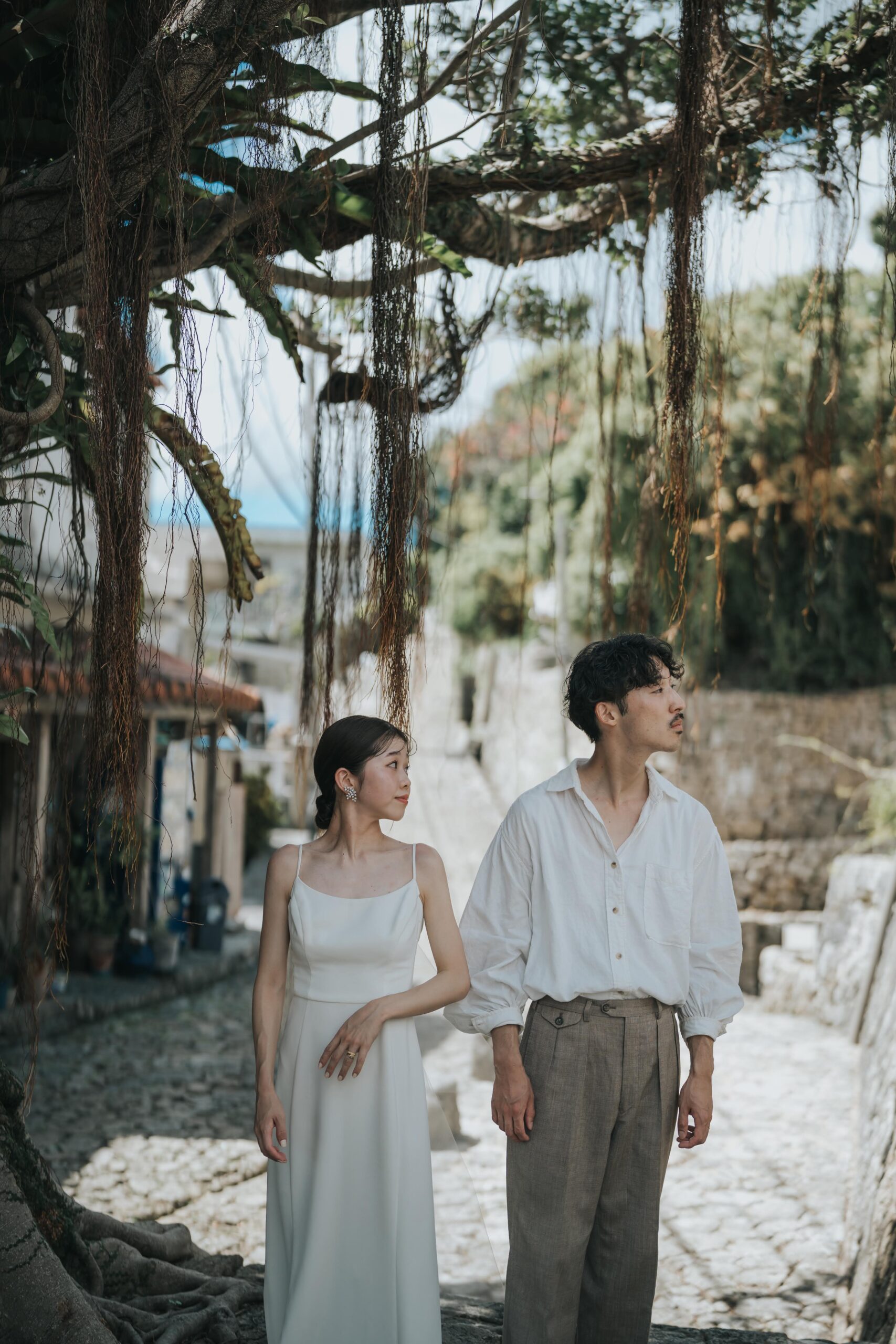 センスフルなおふたりが作り出す沖縄ロケーションフォト